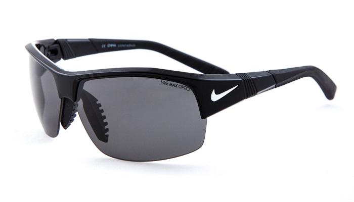 عینک‌ آفتابی مناسب برای ورزش تنیس